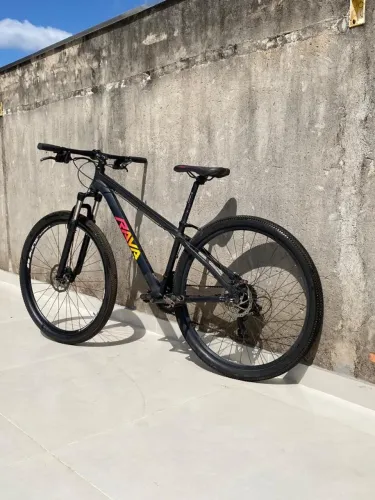 Bike rava em ótimo estado 