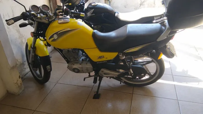 Suzuki Yes 125 único dono