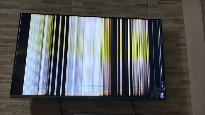 Vendo televisão philco 43 polegadas ( ler descrição)