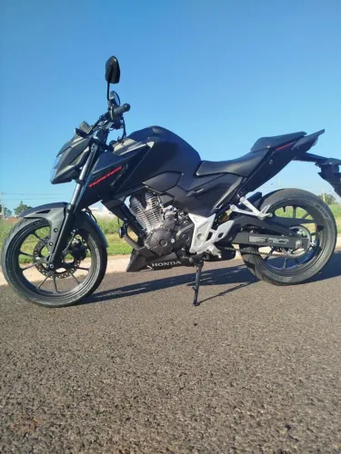 Vendo ou pego moto de menor valor mais volta!