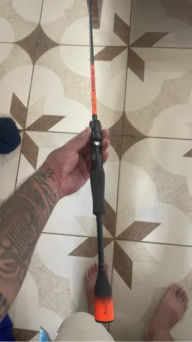 VARA DE PESCA P/CARRETILHA