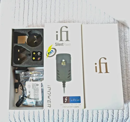 iFi iPower 9V / 2A - Fonte de Baixo Ruído