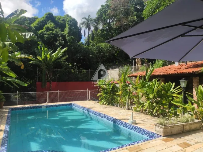 Casa residencial em Itanhangá, RJ alugada, lazer completo e aprovação de financiamento