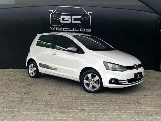 Volkswagen Fox Rock IN RIO 1.6 MI Total Flex 8V 5P 2016