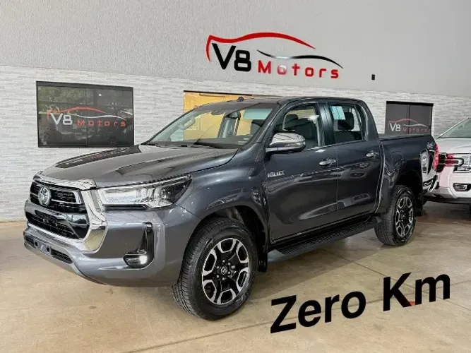 Toyota Hilux CD SRX 4X4 2.8 TDI 16V Diesel Aut. 2025