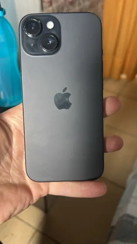 iPhone 15 , 128gb , peças originais , bateria -80%