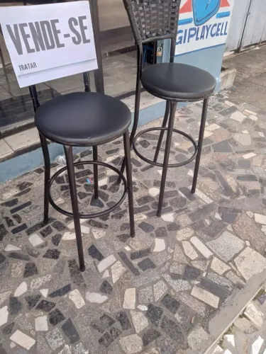 Vendo bancos de ferro a unidade 130