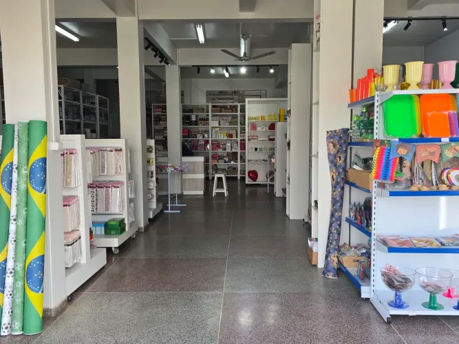 Loja de embalagens, utilidades e variedades 