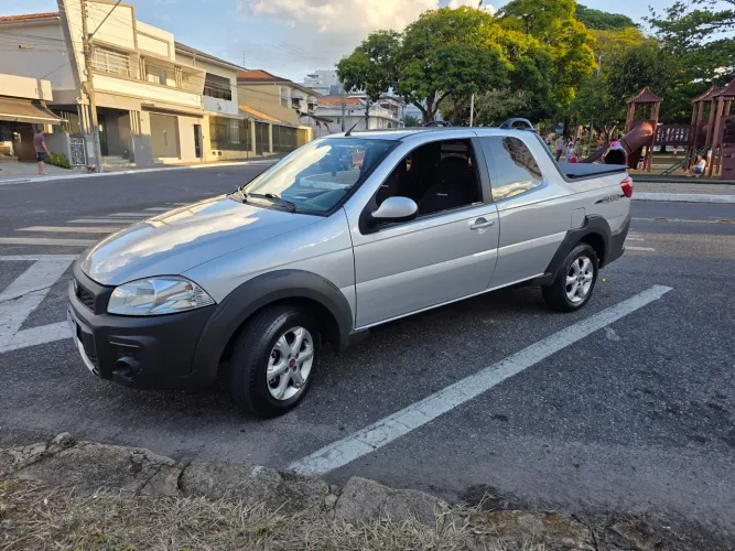 Fiat Strada Freedom 1.4 Flex 8V CD 2019