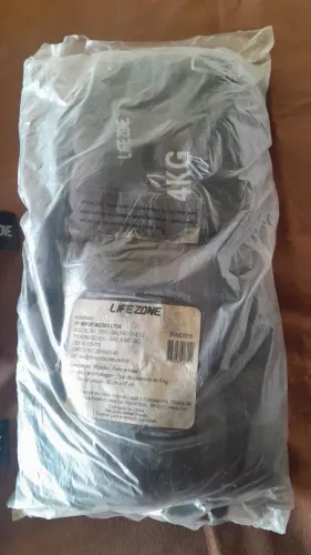 Caneleiras de academia 2 kg,3 kg e 4 kg todas novas sem nunca usar.