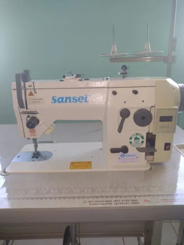 Máquina de costura 3 pontinhos e costura reta Semi industrial