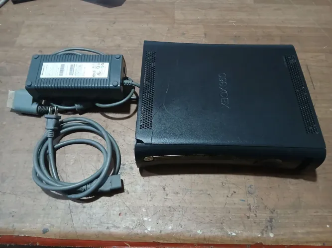 Xbox 360 fat ( para retirada de peças )