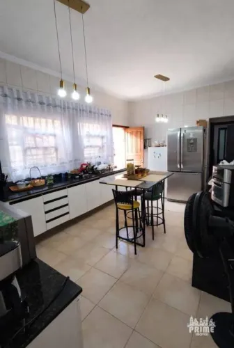 Casa com 2 dormitórios à venda por R$ 390.000,00 - Mirim - Praia Grande/SP