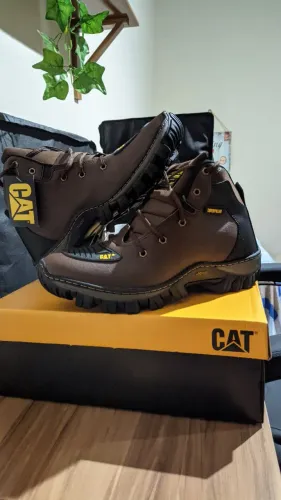 Bota Caterpillar Marrom N42 