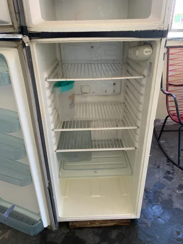 Geladeira barata 
