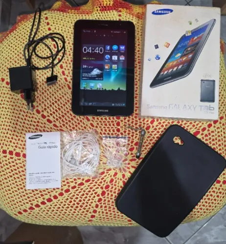 Tablet Samsung Galaxy Tab 7.0 Plus com acessórios - Funcionando perfeitamente, pouco uso