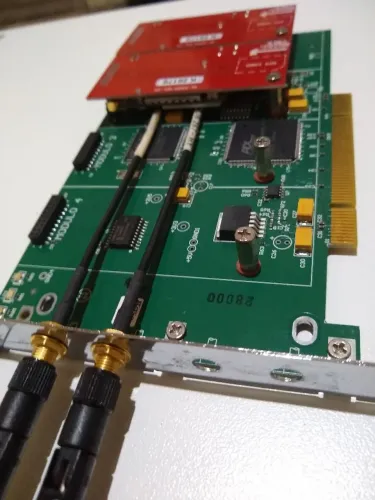 Placa Interface Industrial PCI Com Módulo De Fibra Óptica Rara