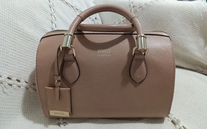 Bolsa em couro legítimo Shuthz tamanho medio