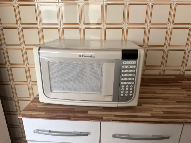 Micro-ondas Electrolux Branco 31L ? Retirada Vila Nova Conceição