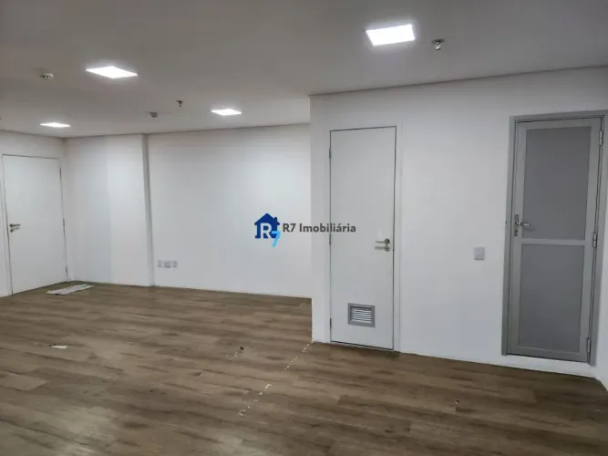 R7 Imobiliária Vende sala comercial no Continental Osasco