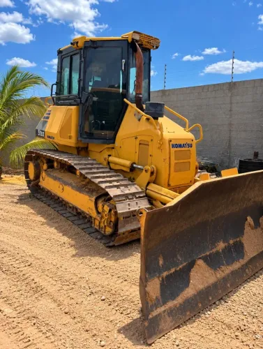 TRATOR DE ESTEIRAS KOMATSU D51EX