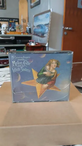 CD Duplo da banda The Smashing Pumpkins, álbum Mellon Collie and the Infinite Sadness