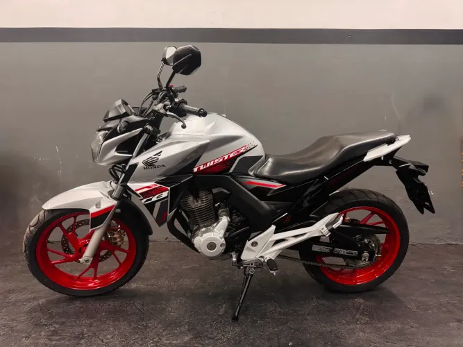 HONDA CB 250 TWISTER 2021