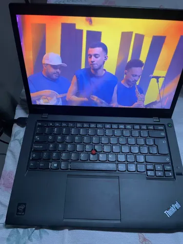 Notebook lenovo i5 4ºGeracao 8G RAM hd 500G bateria boa 