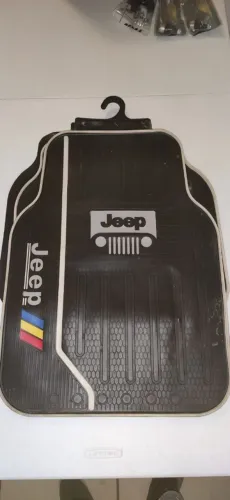 Tapetes JEEP novos