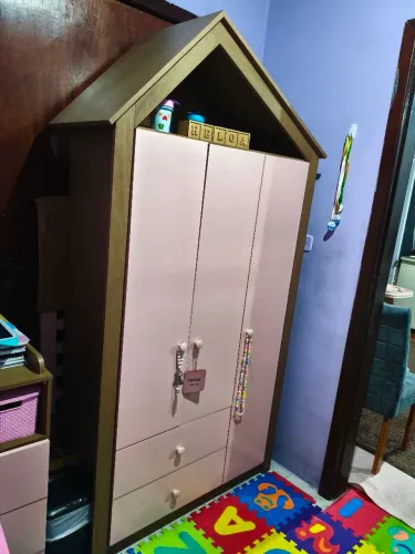 Jogo de quarto infantil feminino