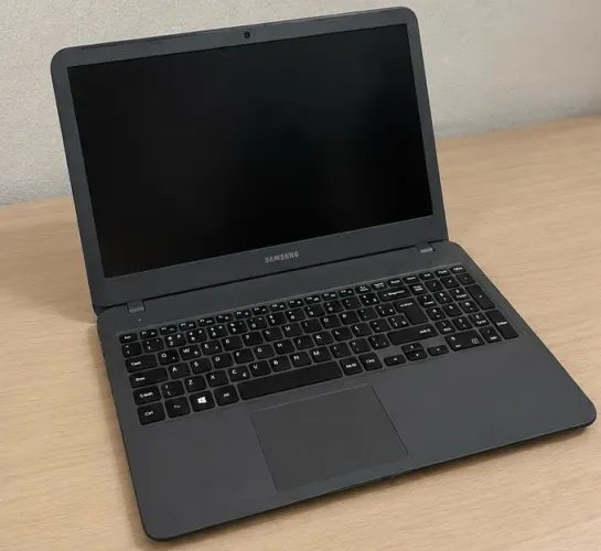 Notebook Samsung Core i3 | Totalmente conservado | Bateria perfeita