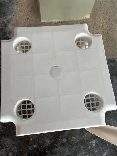 Mesa com porta copos