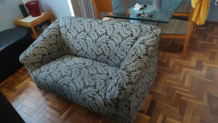 Sofá dois lugares