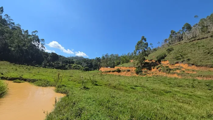 SÍTIO SEM MATA EM DOMINGOS MARTINS - 0% MATA<br>, parcelo,  troco  aceito ofertas 