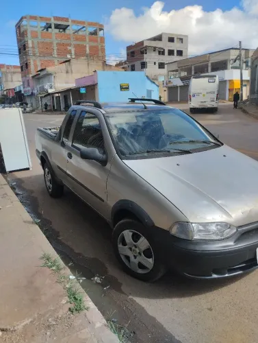 Fiat Strada Working 1.5 MPI 8V CE (álcool) 2001