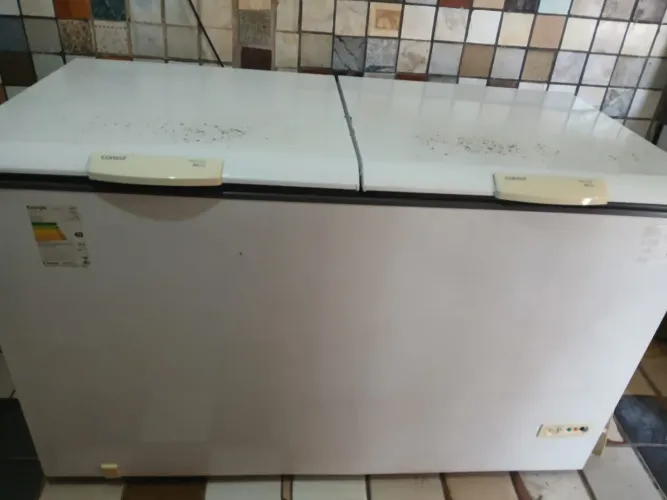Freezer 02 portas Consul