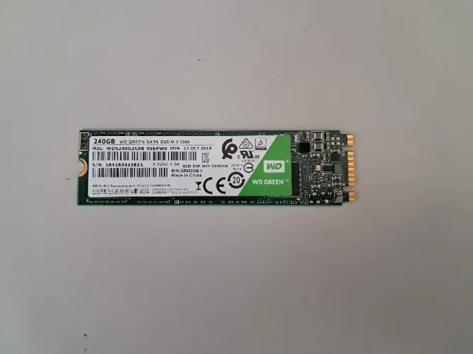 SSD SATA 240 GB M.2 2280 WDS240G2G0B