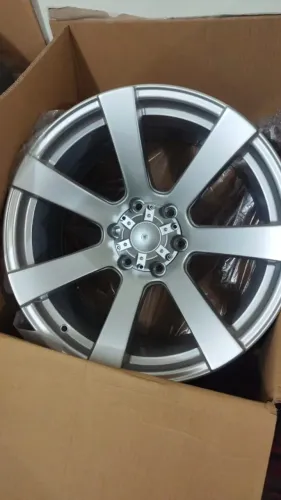 Jogo roda Luxury Aro 20 6x139 Hp clara Novas