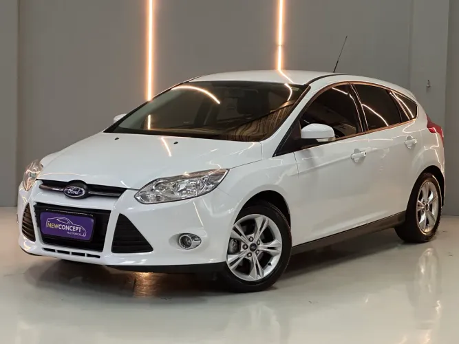Ford Focus 1.6 S/1.6 SE Flex 16V 5P AUT 2015