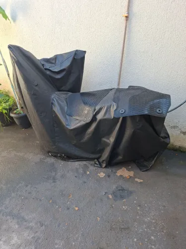 Moto yamaha Fluo 23/24