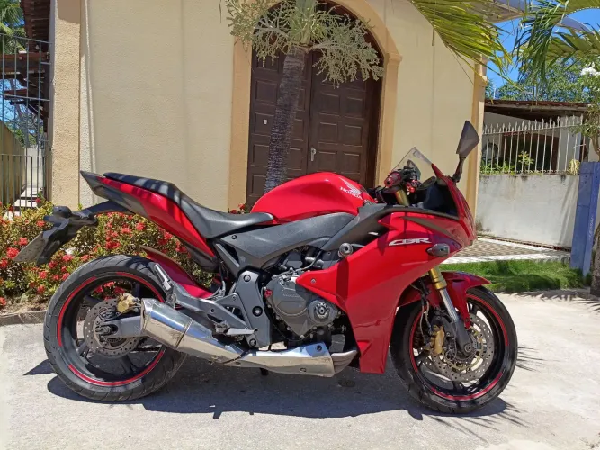 HONDA CBR 600F 2014 À VENDA