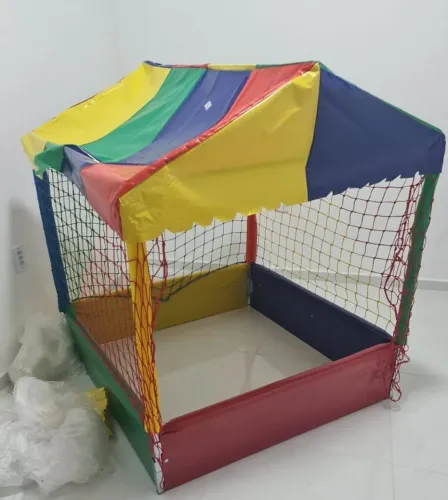 Piscina/Casinha de bolinhas