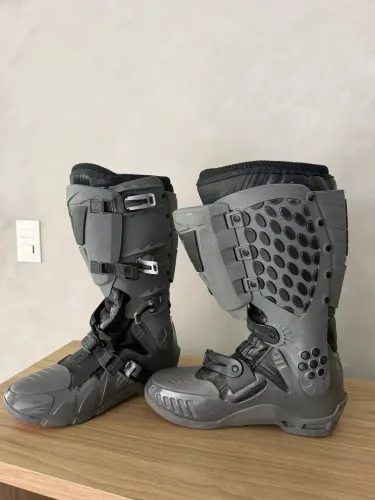 Bota Pro Tork Jett Lite Arctic - R$ 500,00