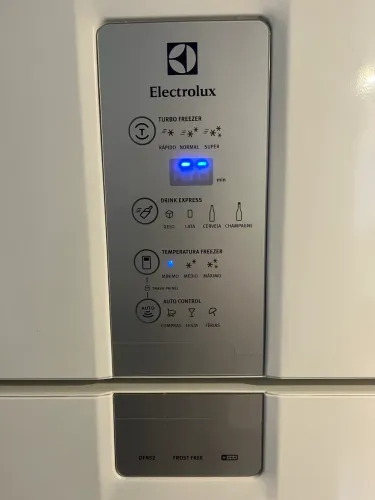Geladeira Electrolux DFN 52