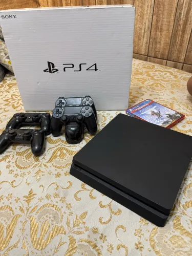 Ps4 novo pouco usado