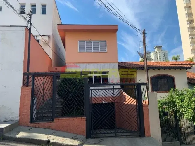Sobrado com 03 dormitórios, Água Fria por: R$ 5.000,00