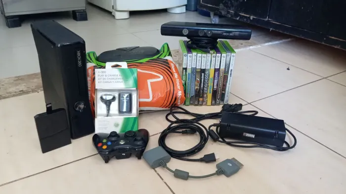 Kit Xbox 360 S Console Original Completo.