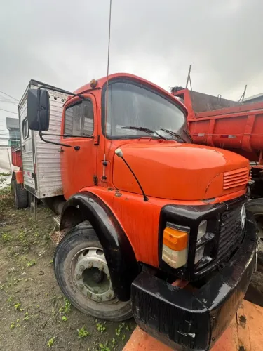 MB 1113 Basculante + cab suplementar