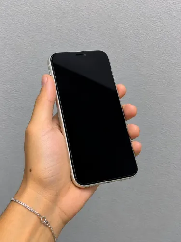 iPhone 11 128GB Branco - SEMINOVO com Garantia de 3 Meses