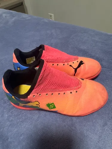 Chuteira Neymar número 32